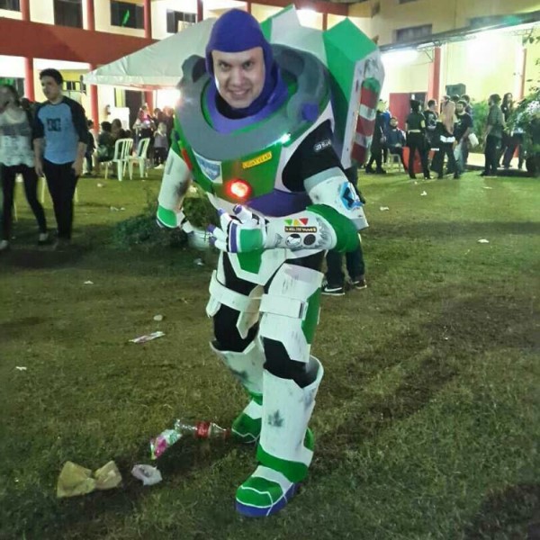 buzz lightyear cosplay