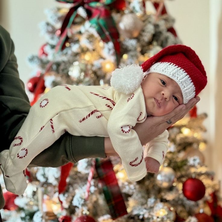 baby’s first christmas outfit