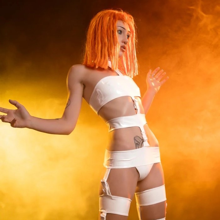 leeloo costume