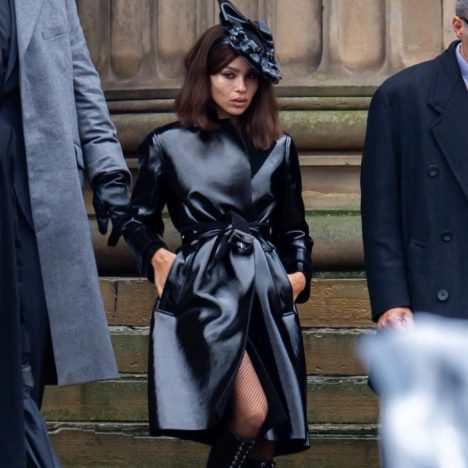 zoe kravitz catwoman costume