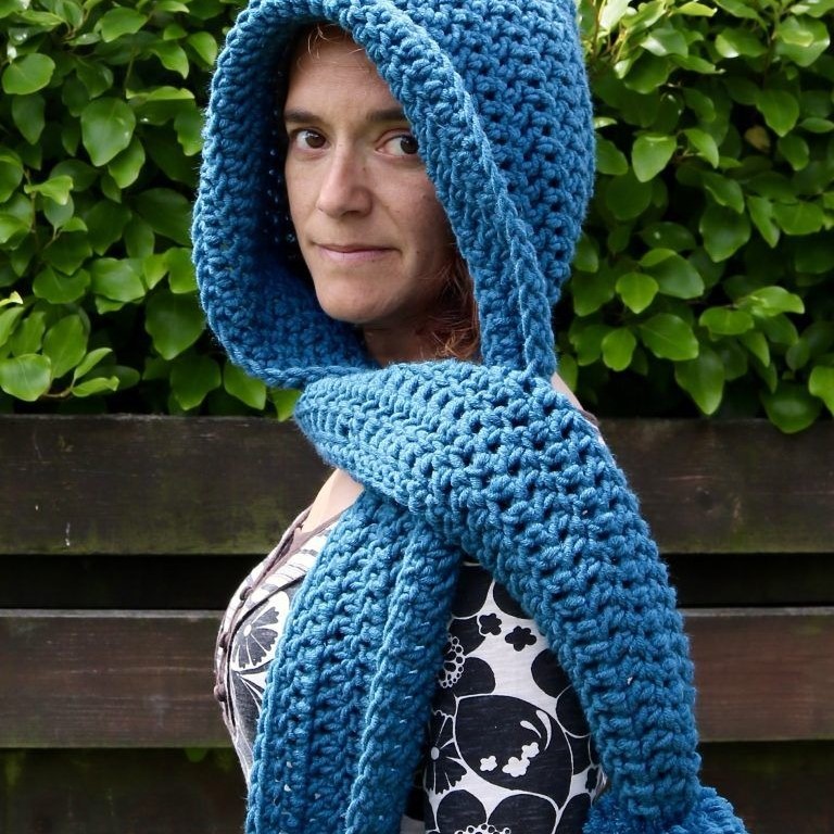 how to make a hooded scarf