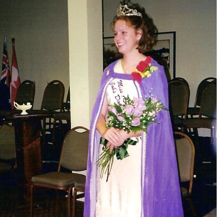 queen esther costume