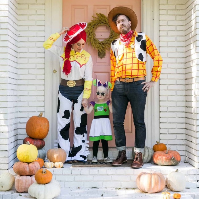 trio halloween costume ideas