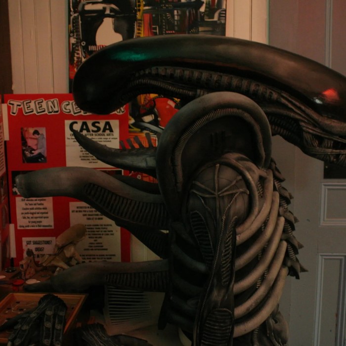 xenomorph costume
