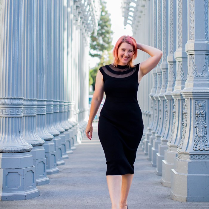 pear shaped body outfits