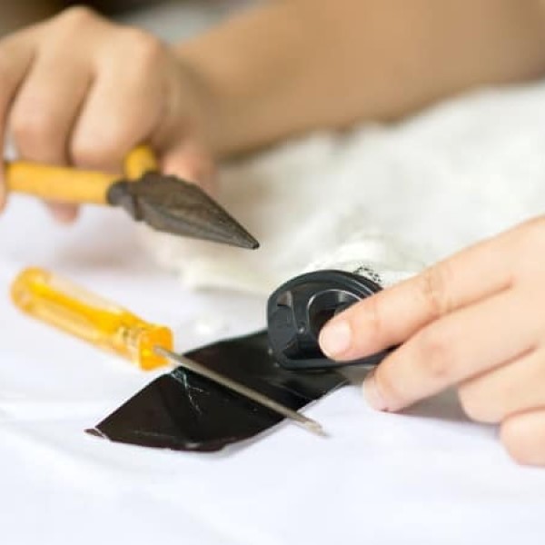 how to remove security tag from clothes